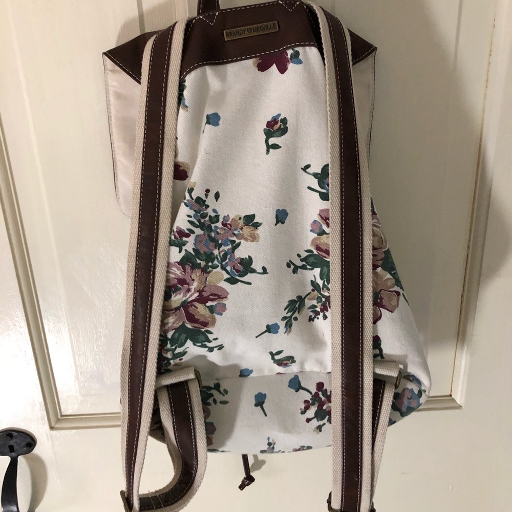 Floral backpack - Picture 3 of 3